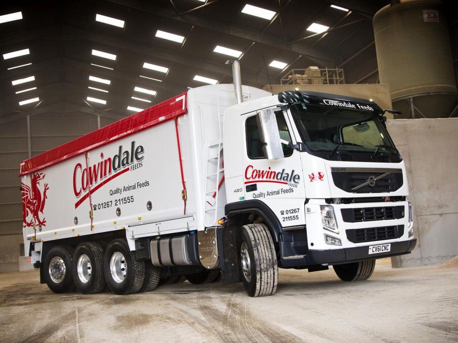  Volvo FM 420 8x4 2010 года  (UK) (фото 5 из 6)